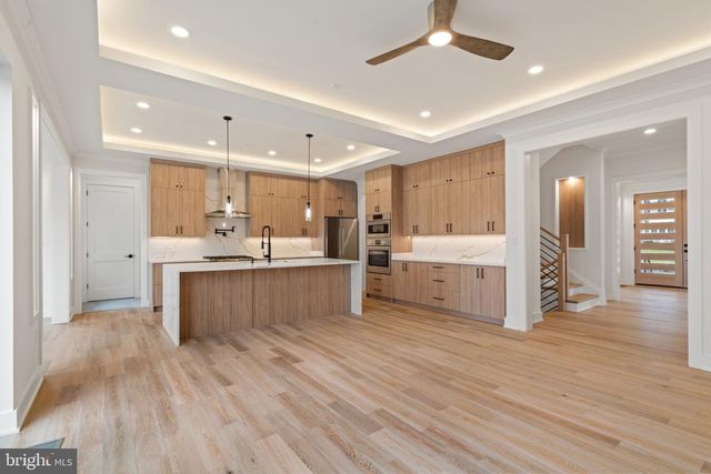 505 ADELMAN CIR SW, Vienna, VA 22180