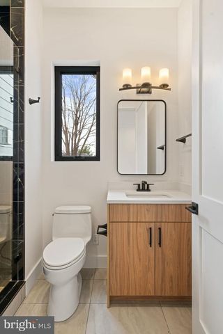 505 ADELMAN CIR SW, Vienna, VA 22180