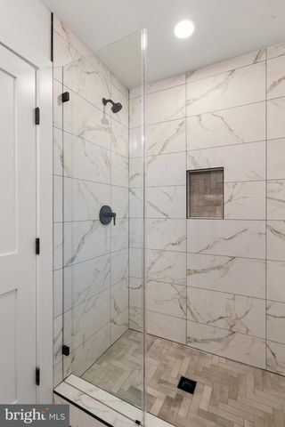 505 ADELMAN CIR SW, Vienna, VA 22180