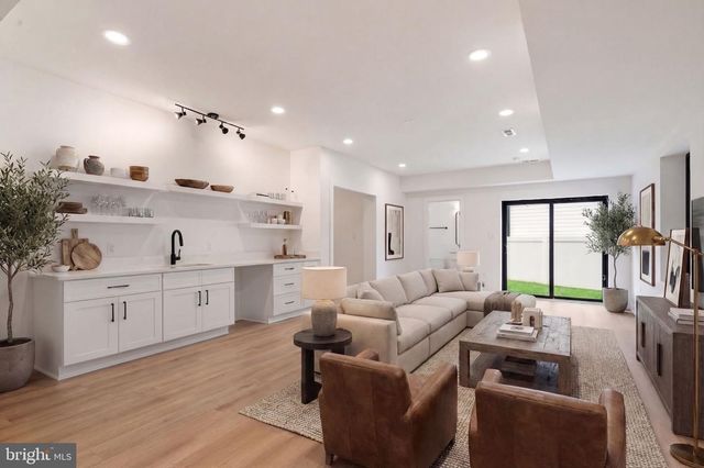 505 ADELMAN CIR SW, Vienna, VA 22180