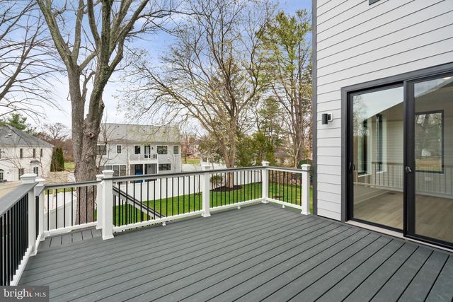 505 ADELMAN CIR SW, Vienna, VA 22180