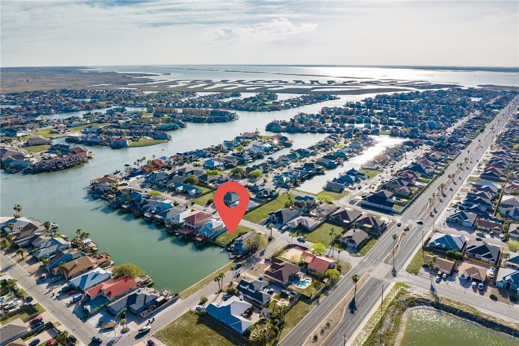 15318 Dasmarinas Dr, Corpus Christi, TX 78418 — photo 5