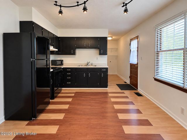 4317 Timothy Way, Crestwood, KY 40014