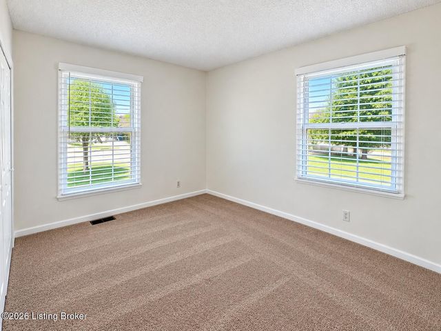 4317 Timothy Way, Crestwood, KY 40014