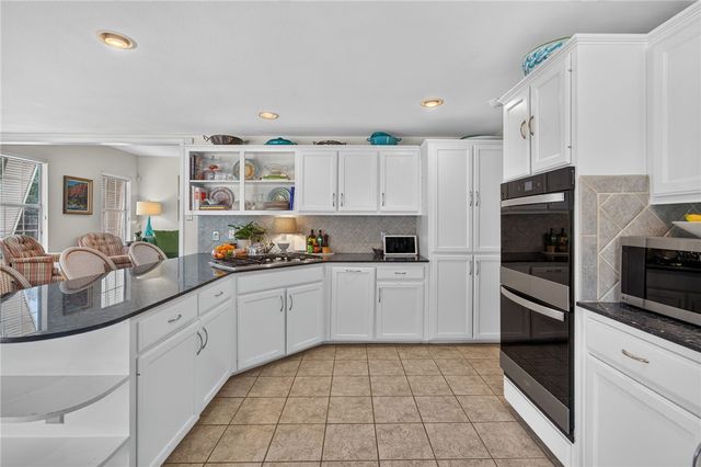 3302 Manitou St, Corpus Christi, TX 78411