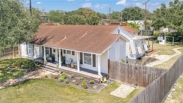 3302 Manitou St, Corpus Christi, TX 78411
