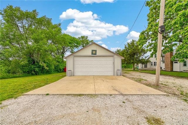 25406 E 267th Street, Harrisonville, MO 64701
