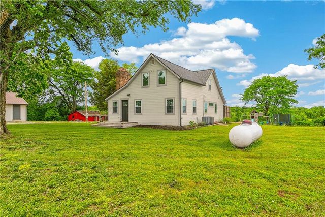 25406 E 267th Street, Harrisonville, MO 64701