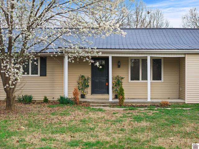 51 Hook Lane, Benton, KY 42025