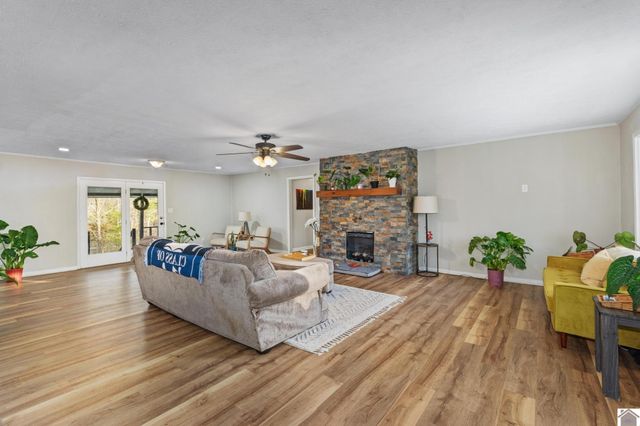 51 Hook Lane, Benton, KY 42025