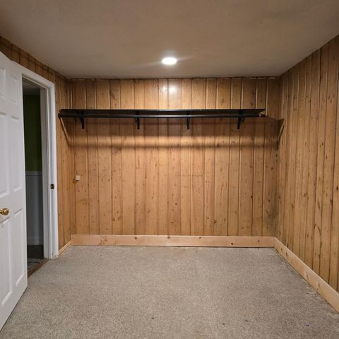 409 S 1st Street, Marshall, MN 56258