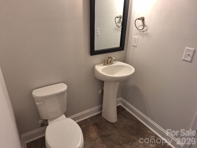 104 Swan Park Lane 22, Statesville, NC 28625