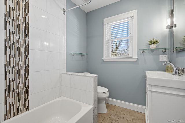 294 Murray Avenue, Larchmont, NY 10538