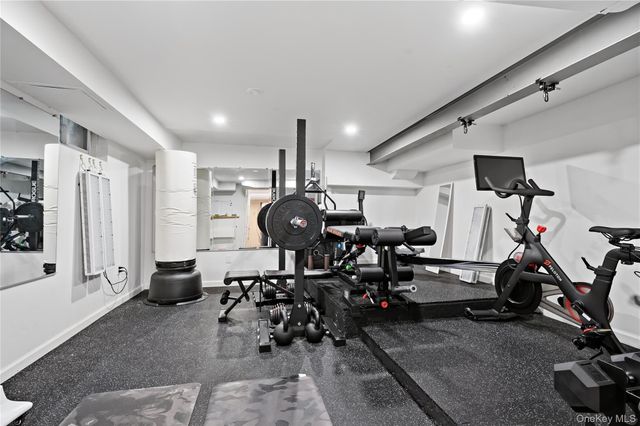 294 Murray Avenue, Larchmont, NY 10538