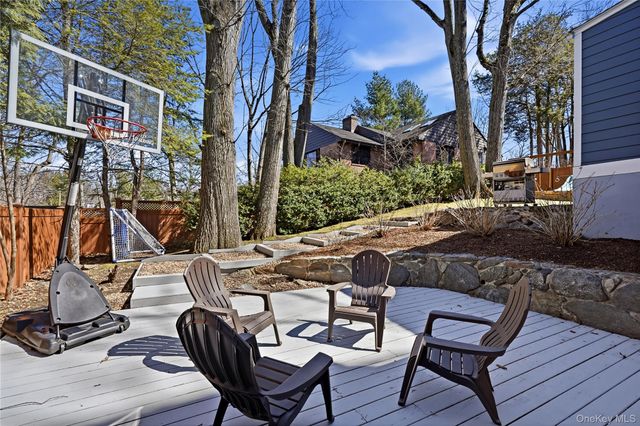 294 Murray Avenue, Larchmont, NY 10538