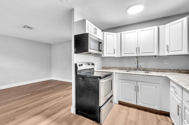 232 SE 9th Avenue 2, Pompano Beach, FL 33060