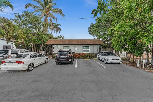 232 SE 9th Avenue 2, Pompano Beach, FL 33060