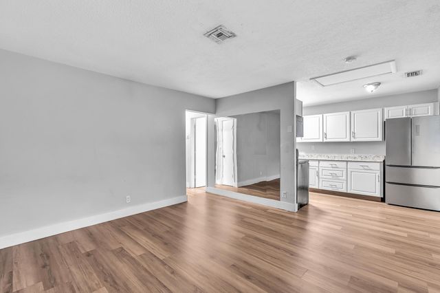 232 SE 9th Avenue 2, Pompano Beach, FL 33060