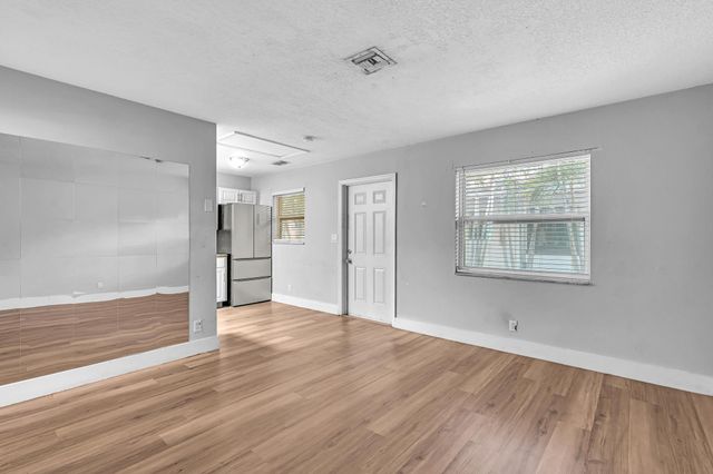 232 SE 9th Avenue 2, Pompano Beach, FL 33060