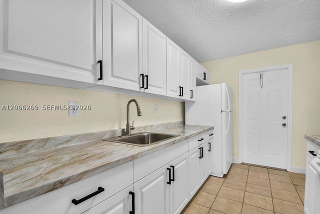 18947 NW 45th Ave 1, Miami Gardens, FL 33055