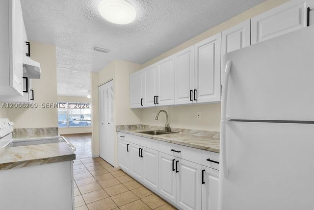 18947 NW 45th Ave 1, Miami Gardens, FL 33055