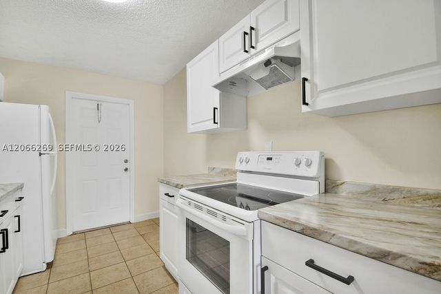 18947 NW 45th Ave 1, Miami Gardens, FL 33055