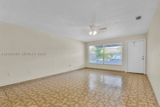18947 NW 45th Ave 1, Miami Gardens, FL 33055