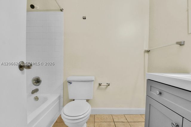 18947 NW 45th Ave 1, Miami Gardens, FL 33055