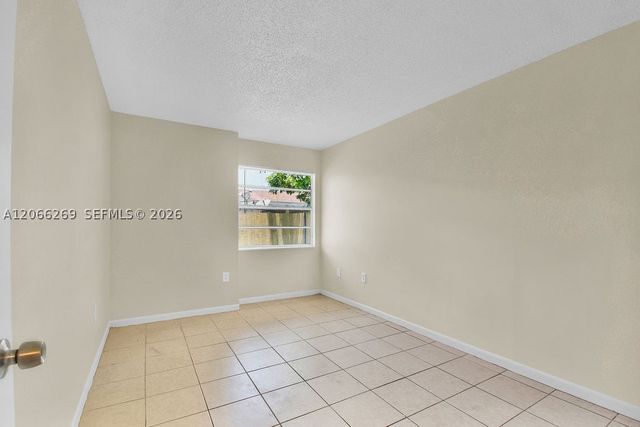 18947 NW 45th Ave 1, Miami Gardens, FL 33055