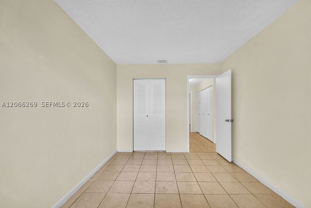 18947 NW 45th Ave 1, Miami Gardens, FL 33055