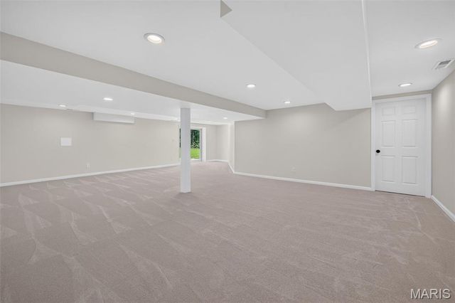 12529 Windmoor Place, Town And Country, MO 63131