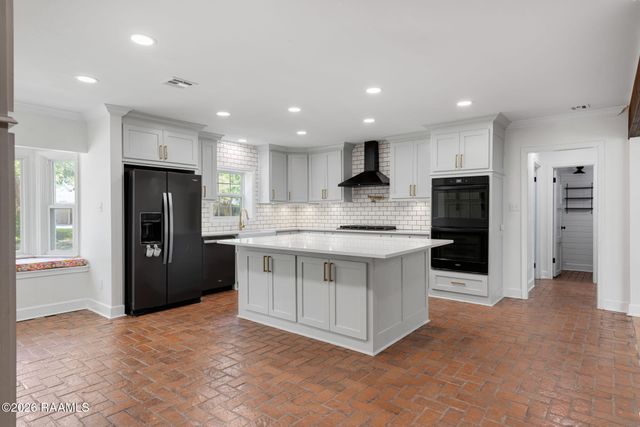617 Claymore Drive, Lafayette, LA 70503