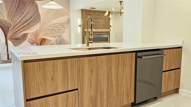 2365 SW 21st Ave, Miami, FL 33145