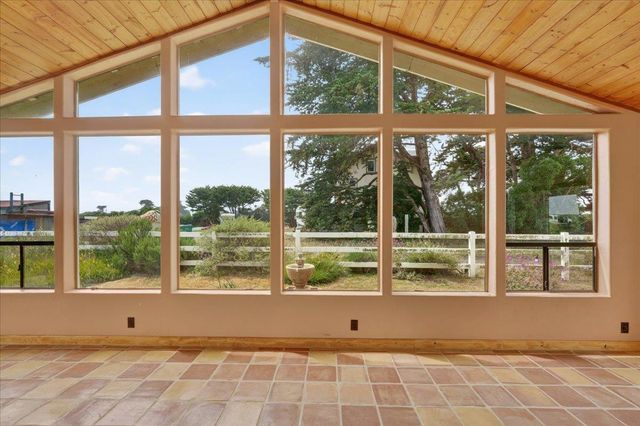 260 Giberson Road, Moss Landing, CA 95039