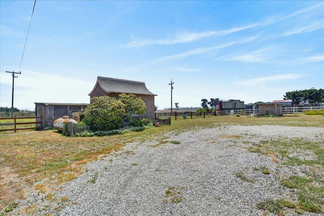 260 Giberson Road, Moss Landing, CA 95039