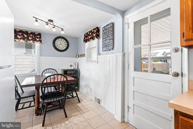 553 W KINGS HWY, Audubon, NJ 08106