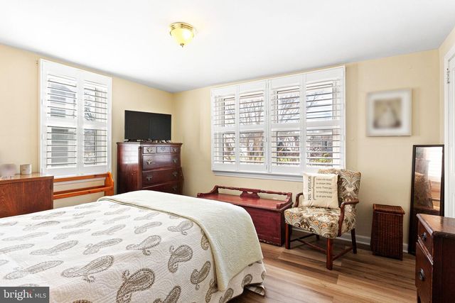 553 W KINGS HWY, Audubon, NJ 08106