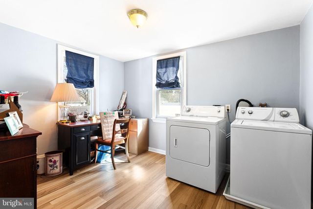 553 W KINGS HWY, Audubon, NJ 08106