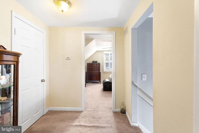 553 W KINGS HWY, Audubon, NJ 08106