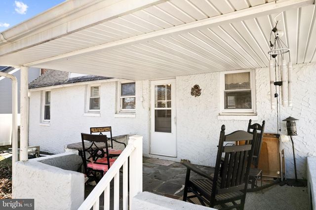 553 W KINGS HWY, Audubon, NJ 08106