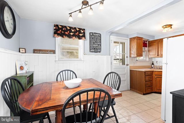 553 W KINGS HWY, Audubon, NJ 08106