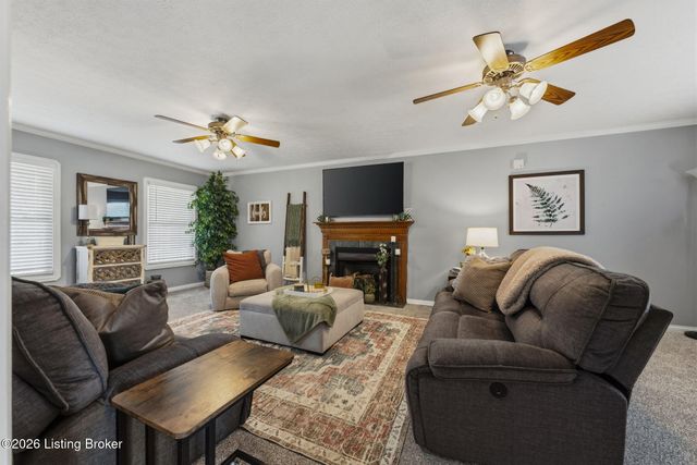 885 Hayden School Rd, Elizabethtown, KY 42701