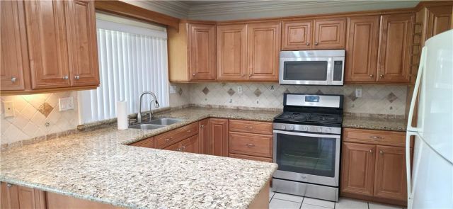 2283 La Salle, San Bernardino, CA 92407