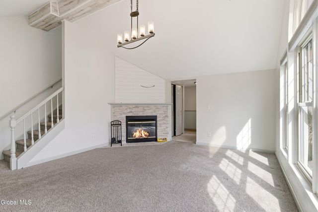 18 Glade Mallow Road, Malta, NY 12020