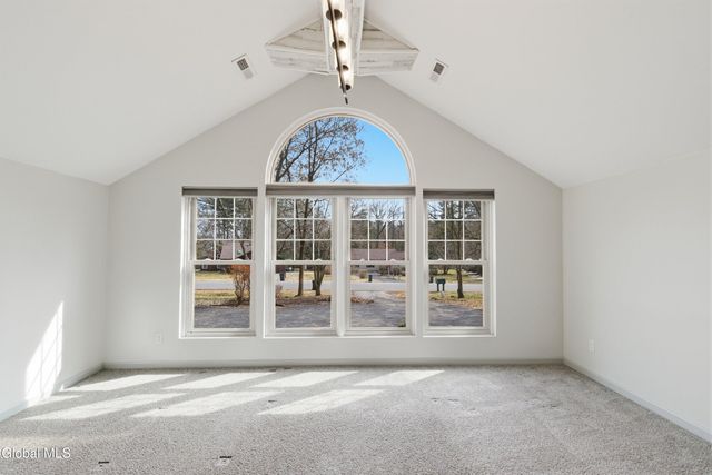 18 Glade Mallow Road, Malta, NY 12020