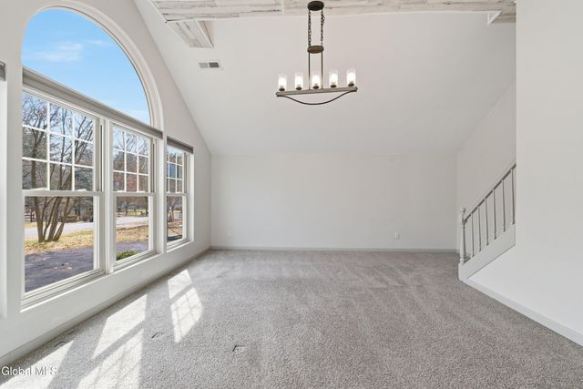 18 Glade Mallow Road, Malta, NY 12020