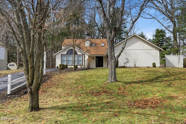 18 Glade Mallow Road, Malta, NY 12020