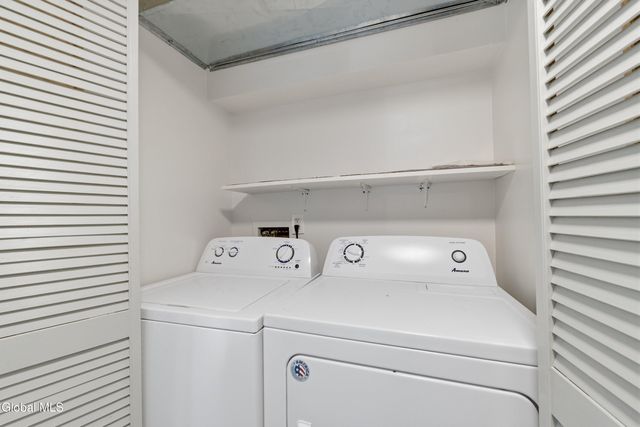 18 Glade Mallow Road, Malta, NY 12020