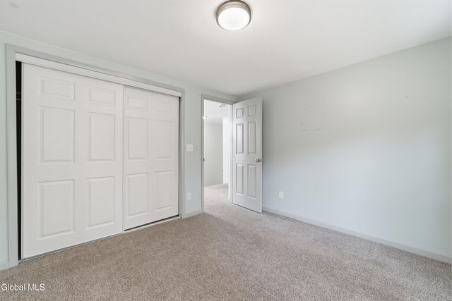 18 Glade Mallow Road, Malta, NY 12020