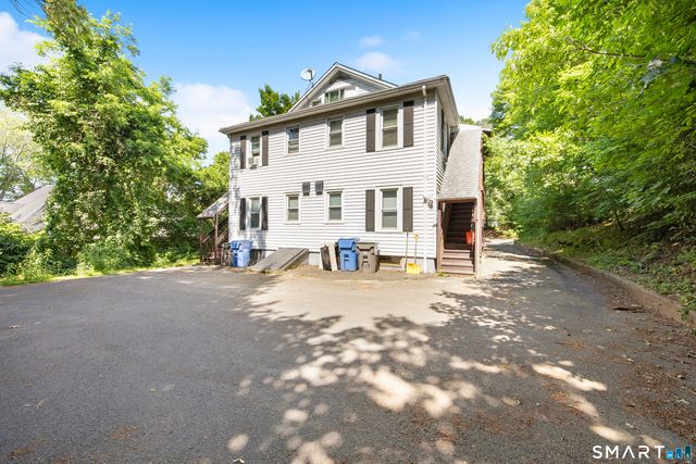 18 Arch Street, Manchester, CT 06040